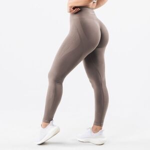 Amplify Contour Leggings - Mocha